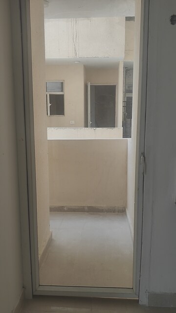 Bathroom in 2 BHK Apartment at Signature Global Proxima Phase 2, Sector 89 – for Rent
