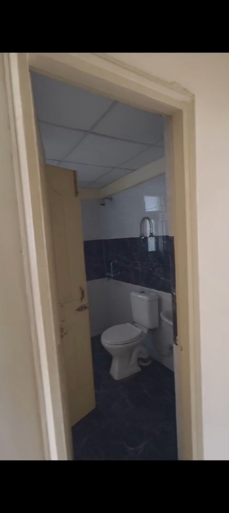 Bathroom, svp-gulmohur-garden 2 Bedroom 950 Sq.Ft. Apartment In Raj Nagar Extension Ghaziabad 8215606