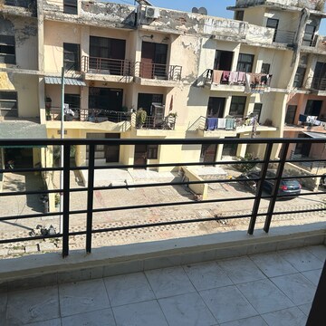 Gym in 3 BHK Builder Floor at TDI My Floor 1, Sector 63 – for Rent
