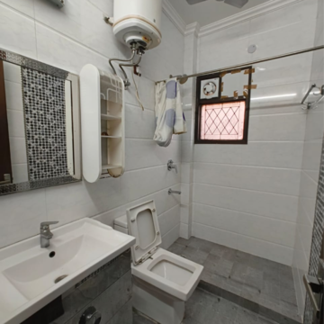 Attached Bathroom in 3 BHK Builder Floor at Nehru Enclave – for Rent
