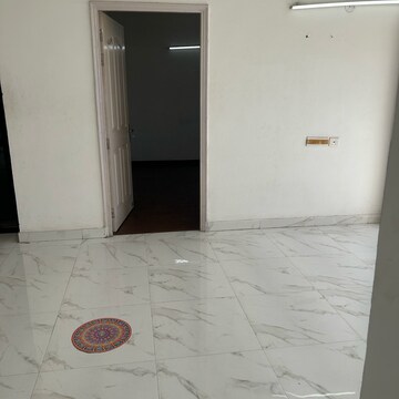Room in 2 BHK Apartment at Sector 7 – for Rent