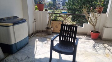 Balcony in 2 BHK Independent House at Gomti Nagar – for Rent