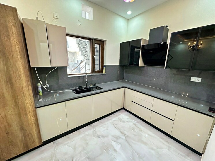 Kitchen, sector 125 4 Bedroom 120 Sq.Yd. Villa In Sector 125 Mohali 8215708