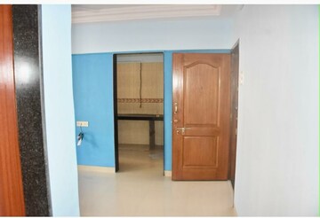 Room in 1 BHK Apartment at Romell Empress, Borivali West – for Rent