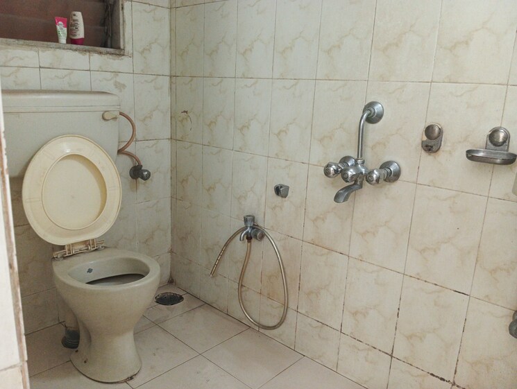 Bathroom, happy-valley 2 Bedroom 950 Sq.Ft. Apartment In Manpada Thane 8215787