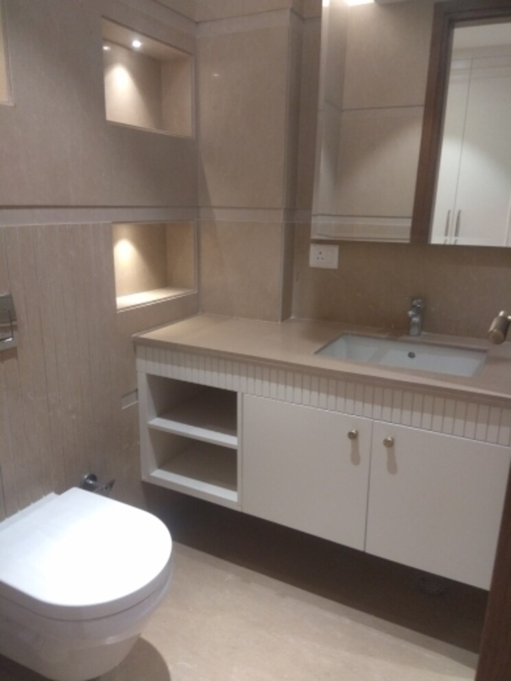 Kitchen, kalindi colony 5 Bedroom 466 Sq.Yd. Independent House In Kalindi Colony Delhi 8215814