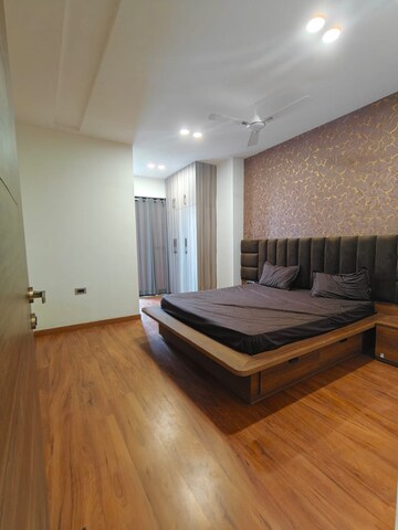 Bedroom in 2 BHK Builder Floor at Ansal Sushant Apartments, Sushant Lok I – for Rent