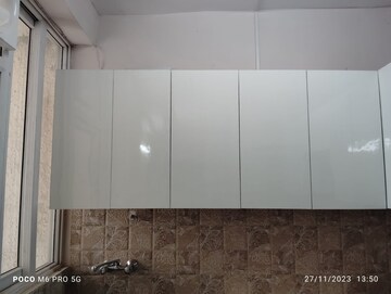 Room in 3 BHK Apartment at Amrapali Golf Homes, Sector 4, Greater Noida – for Rent