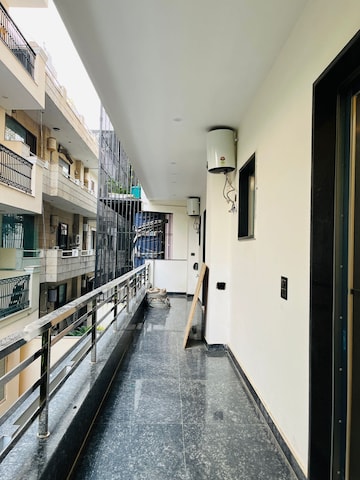 Balcony in 3 BHK Builder Floor at Ansal Sushant Lok I, Sector 43 – for Rent