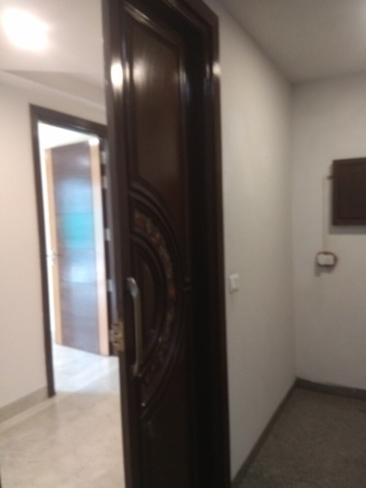 undefined, new friends colony 6+ Bedroom 500 Sq.Yd. Independent House In New Friends Colony Delhi 8215870