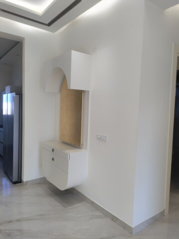 Room in 4 BHK Builder Floor at Sector 84 – for Sale