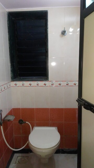 Furnished Amenities in 2 BHK Apartment at Hrushikesh Building, Lokhandwala Complex Andheri – for Rent