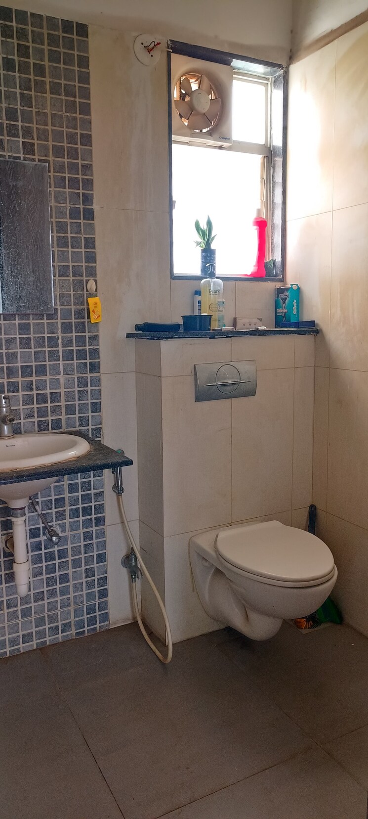 Bathroom, kolte-patil-life-republic-3-rd-avenue 2 Bedroom 885 Sq.Ft. Apartment In Hinjewadi Pune 8216006