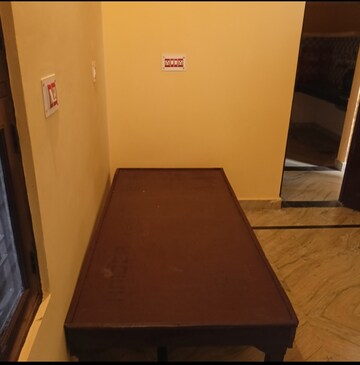 Room in 2 BHK Independent House at Alpha Residences, Sector 150 – for Rent