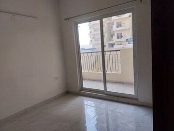 Room in 2 BHK Apartment at Shapoorji Pallonji Joyville Phase 2, Sector 102 – for Rent