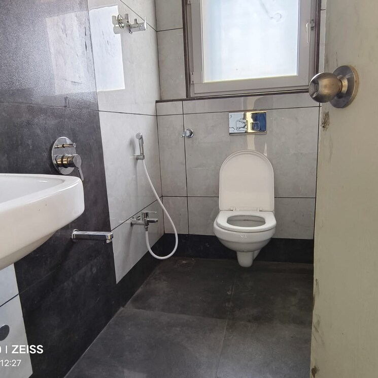 Bathroom, rukmini-chs-dombivli 3 Bedroom 1200 Sq.Ft. Apartment In Shrikhande Wadi Thane 8216031