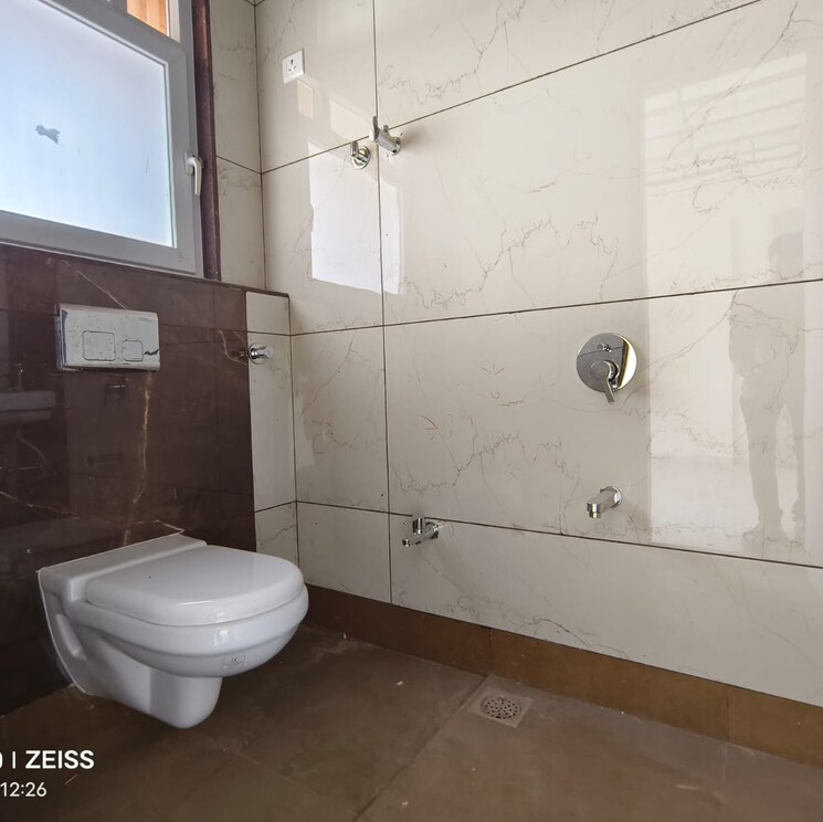 Bathroom, rukmini-chs-dombivli 3 Bedroom 1200 Sq.Ft. Apartment In Shrikhande Wadi Thane 8216031