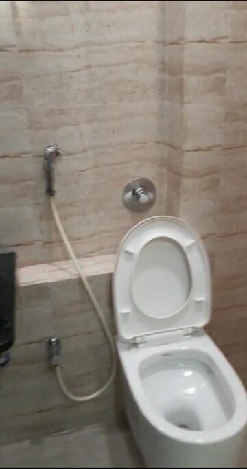 Bathroom in 1 BHK Apartment at Akshay CHS Andheri, Andheri West – for Sale