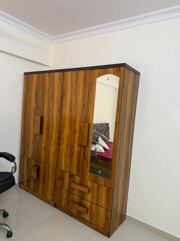 Furnished Amenities in 2 BHK Apartment at Shell Colony, Chembur – for Rent