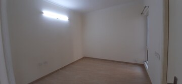 Room in 2 BHK Apartment at Gaur City 2 - 14th Avenue, Sector 16c Greater Noida – for Rent