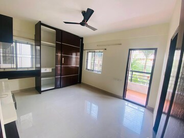 Room in 3 BHK Apartment at SVS Patels Callisto, Hebbal – for Rent