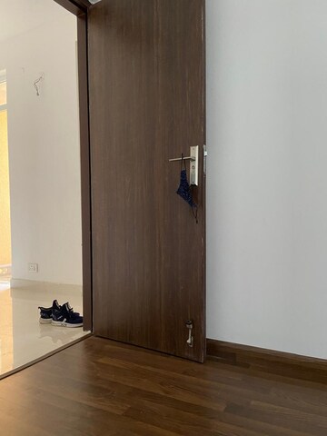 Room in 3 BHK Apartment at BPTP Park Elite Floors, Sector 85 – for Sale