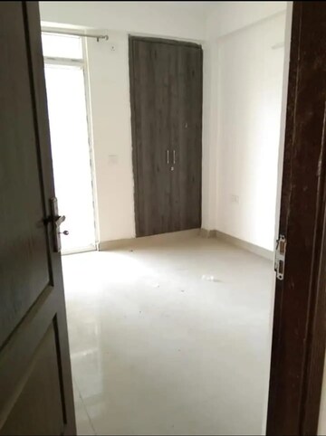 3 BHK Apartment For Rent in Amrapali Golf Homes, Sector 4, Greater Noida