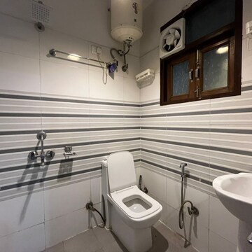 Bathroom in 1 BHK Apartment at Saket – for Rent