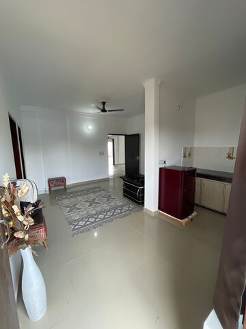 Living Room in 1 BHK Builder Floor at Sector 52 – for Rent