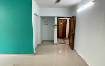 2 BHK Apartment For Rent in Living Essence, Kandivali East