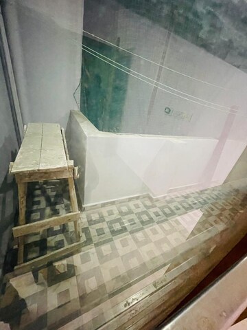 Bathroom in 2 BHK Builder Floor at Sector 30 – for Rent