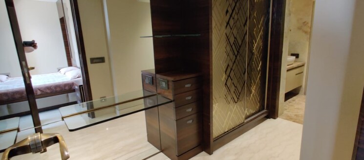 Bathroom, worli 4 Bedroom 3750 Sq.Ft. Apartment In Worli Mumbai 8216455