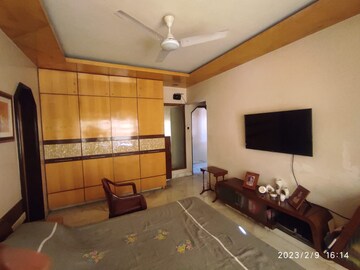 Kitchen in 5 BHK Apartment at Santacruz West – for Sale