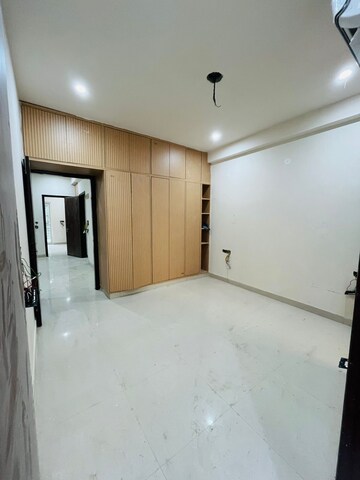 Room in 2 BHK Builder Floor at Sector 47 – for Rent