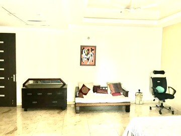Living Room in 4 BHK Apartment at Ambience Tiverton, Sector 50 – for Rent