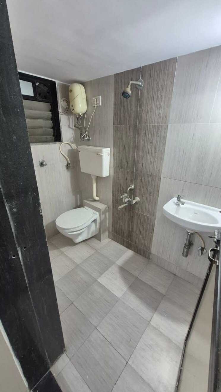 Bathroom, hdil-residency-park 2 Bedroom 700 Sq.Ft. Apartment In Virar West Palghar 8216544