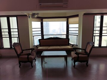 Gym in 3.5 BHK Apartment at Chaitanya Tower, Prabhadevi – for Sale