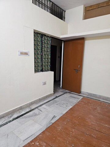 Room in 2 BHK Independent House at Sahar Plaza Indira Nagar, Indira Nagar – for Rent