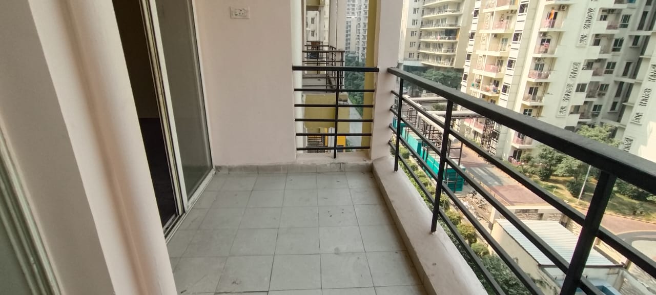 2 BHK Apartment For Sale in Apex Athena