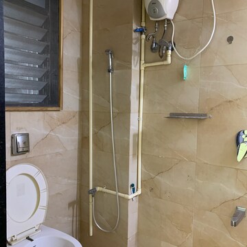 Bathroom in 1 BHK Apartment at Alpha Residency Borivali, Eksar – for Rent