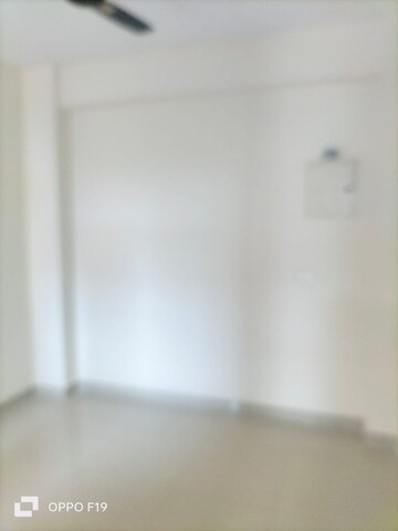 Room in 3 BHK Apartment at Proview Officer City 2, Raj Nagar Extension – for Rent