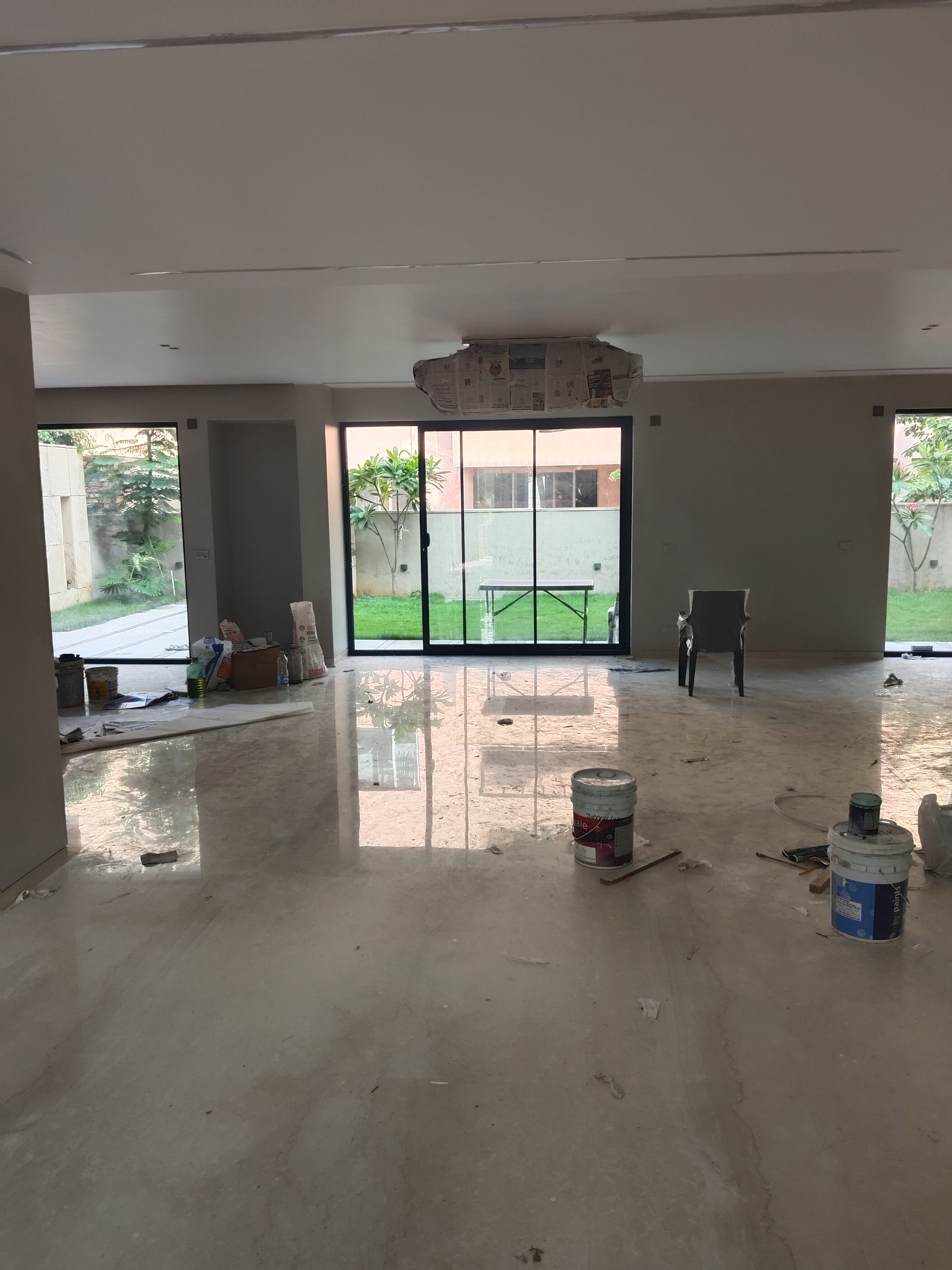 5 BHK + Pooja Room,Servant Room 7000 Sq.Ft. Villa in Unitech Uniworld Resorts-The Residences