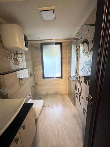 Bathroom in 2 BHK Builder Floor at Sector 46 – for Rent