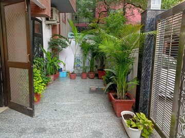 Balcony in 1 RK Builder Floor at Safdarjang Enclave – for Rent