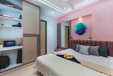 Bedroom in 1 BHK Apartment at Vile Parle East – for Sale