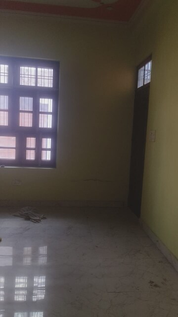 Room in 2 BHK Independent House at Sahar Plaza Indira Nagar, Indira Nagar – for Rent