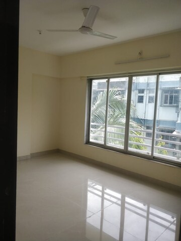 Room in 3 BHK Apartment at Vile Parle East – for Rent