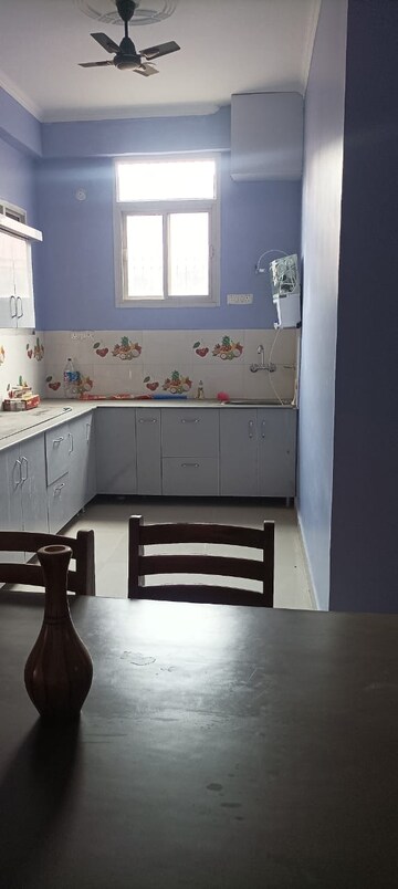 Kitchen in 3 BHK Apartment at Gomti Nagar – for Rent