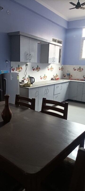Kitchen in 3 BHK Apartment at Gomti Nagar – for Rent