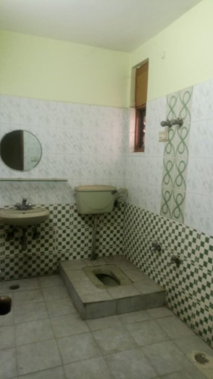 Bathroom, gulmohar-apartments-hazratganj 2 Bedroom 1250 Sq.Ft. Apartment In Hazratganj Lucknow 8216733